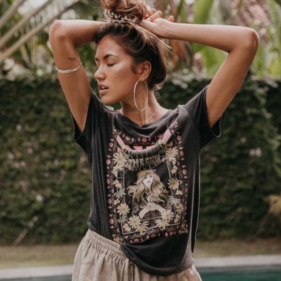 Stevie nicks Follow the sun Vintage graphic Tee - Picture 2 of 7